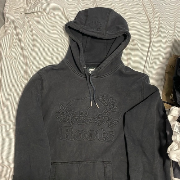 Men’s small sweater - Picture 3 of 3